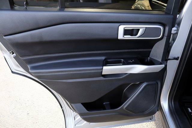 Certified 2022 Ford Explorer XLT w/ Equipment Group 202A image 25