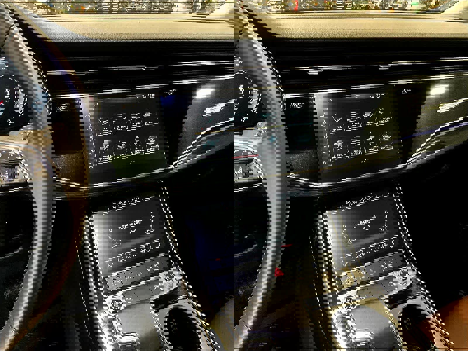 Used 2022 Audi Q7 Premium Plus w/ Premium Plus Package image 19