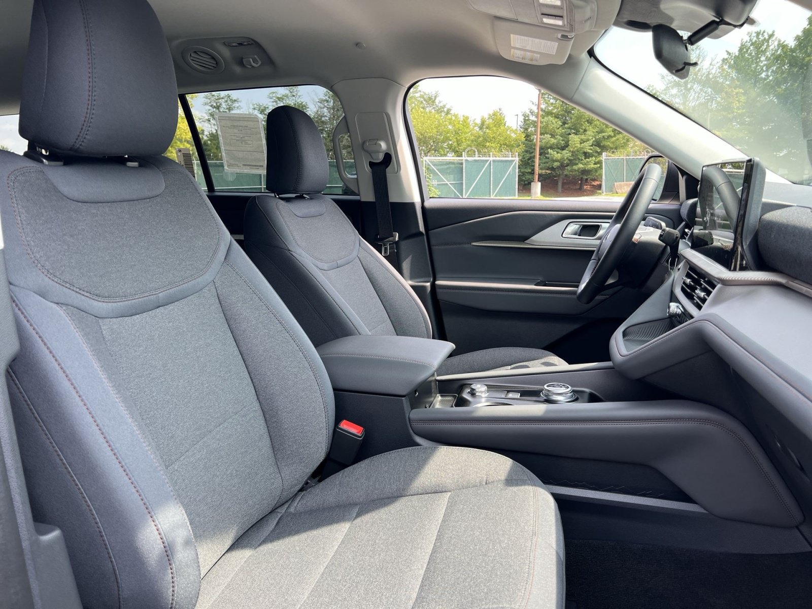 New 2026 Ford Explorer Active AWD/4WD image 27
