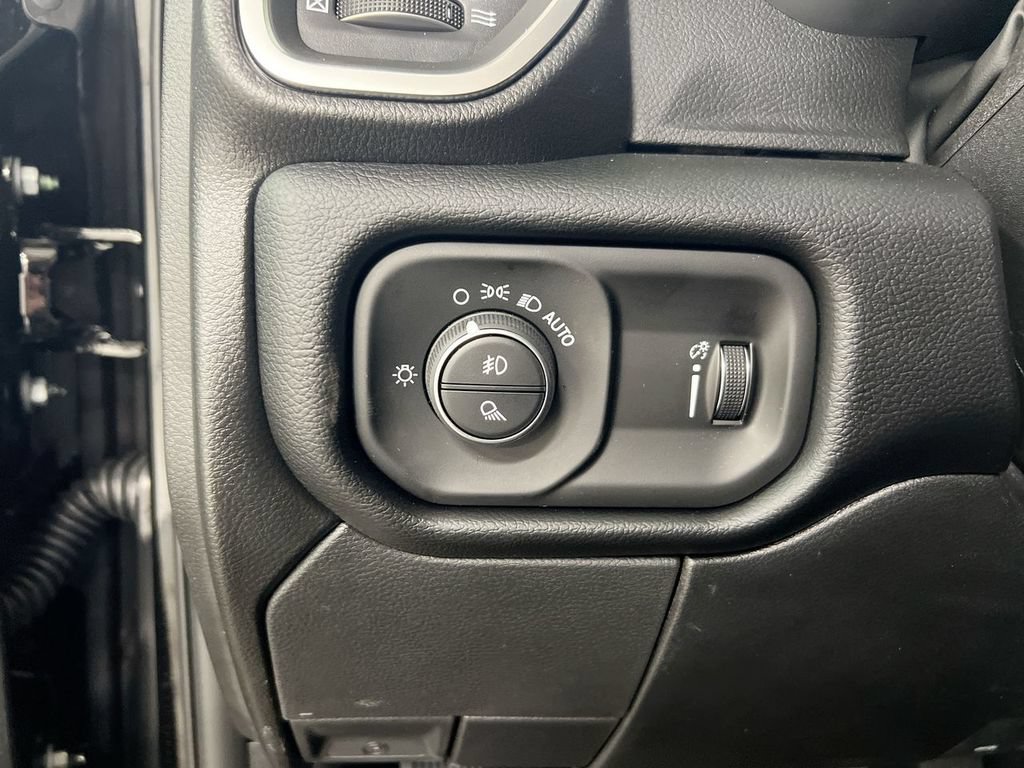 New 2026 RAM 2500 Big Horn AWD/4WD image 19