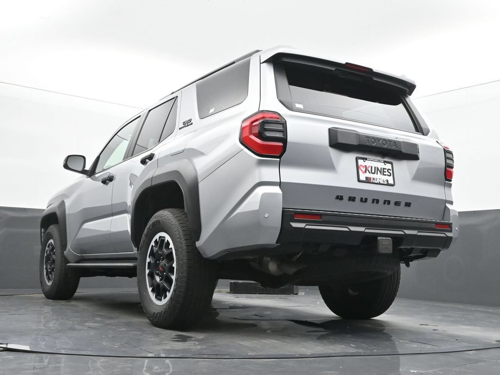 Used 2025 Toyota 4Runner TRD Off-Road AWD/4WD image 49