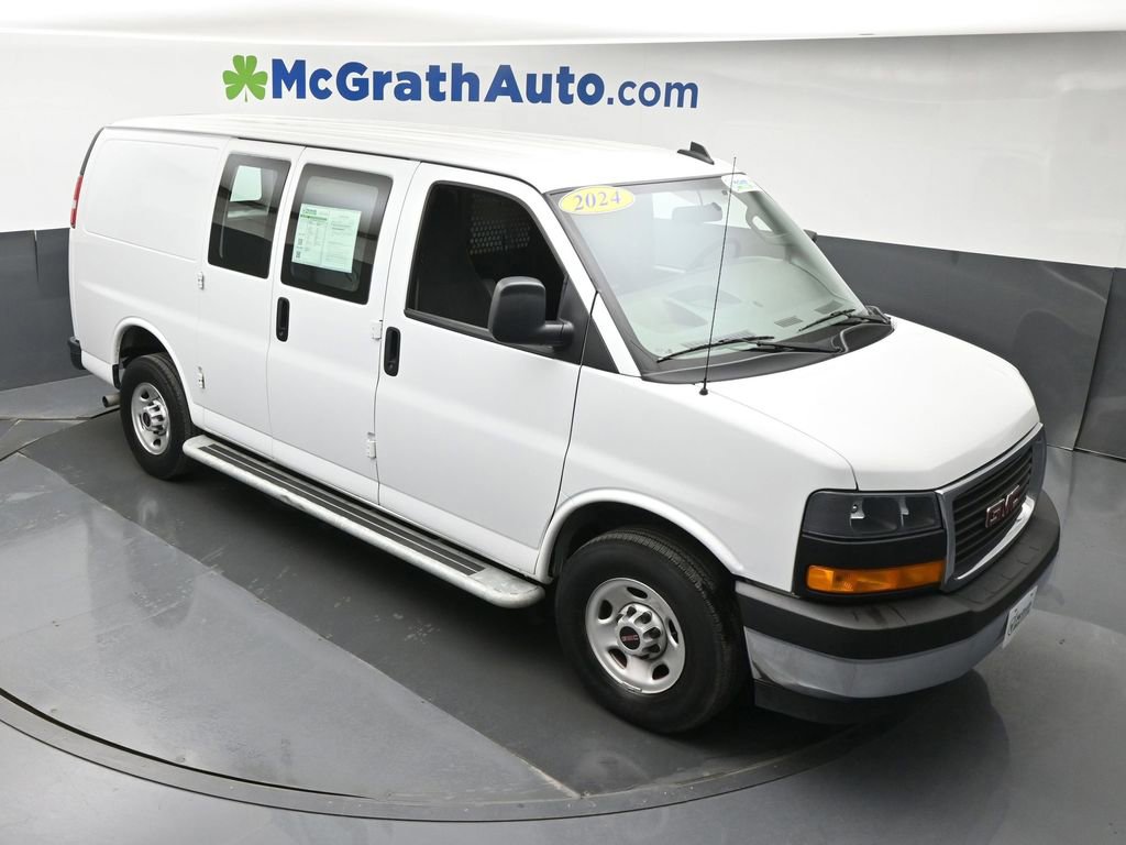Used 2024 GMC Savana 2500 w/ Driver Convenience Package image 3
