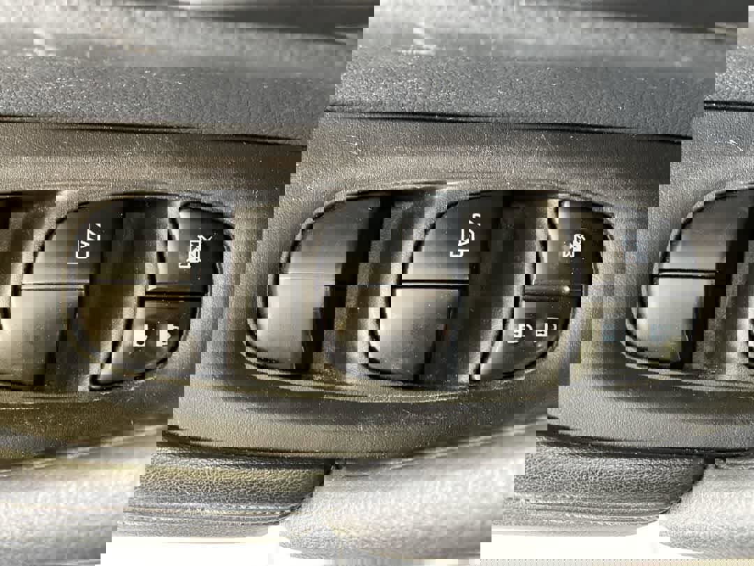 Used 2020 Nissan Rogue S image 16