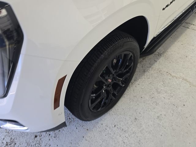 Certified 2025 GMC Yukon Elevation w/ LPO, Yukon Black Package image 9