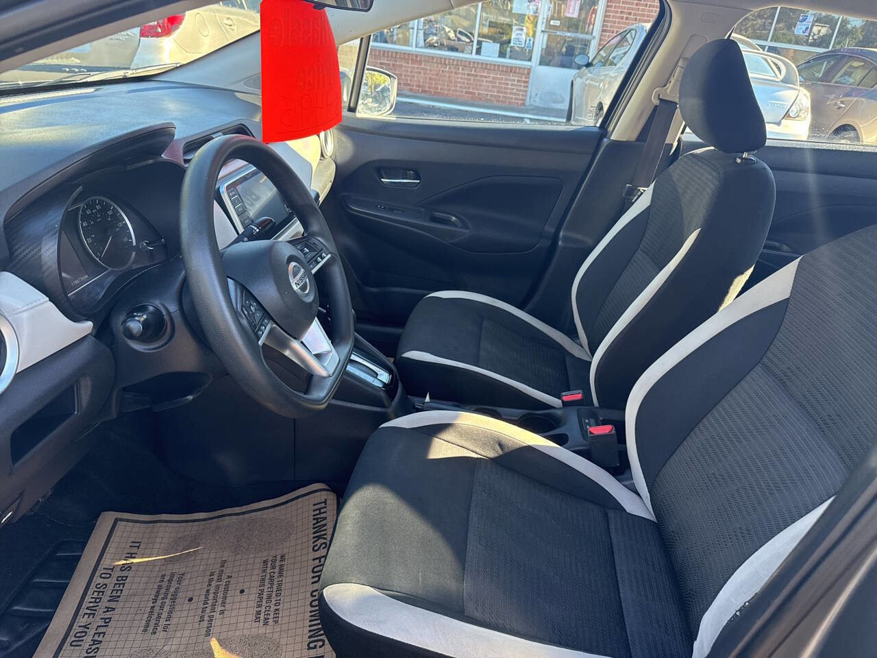 Used 2021 Nissan Versa SV image 9
