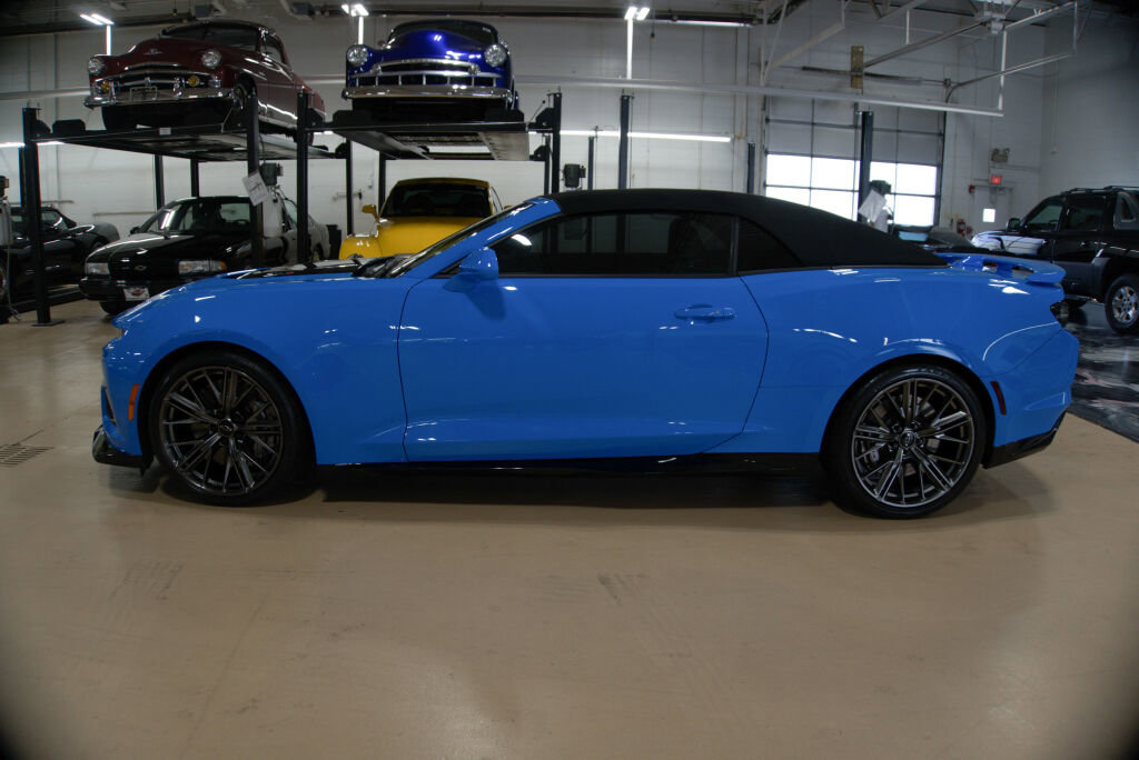 Used 2023 Chevrolet Camaro ZL1 image 2