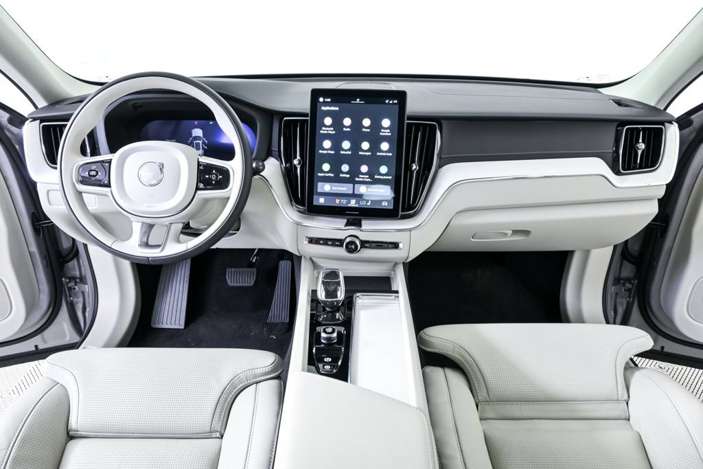 New 2026 Volvo XC60 B5 Ultra w/ Climate Package AWD/4WD image 18
