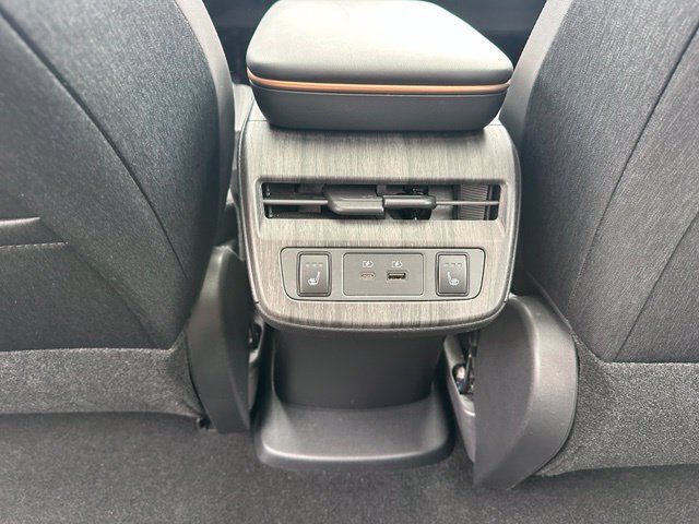 Used 2023 Nissan Ariya AWD image 17