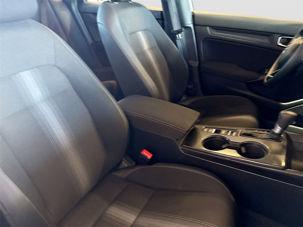 Used 2025 Honda Civic Sport image 25