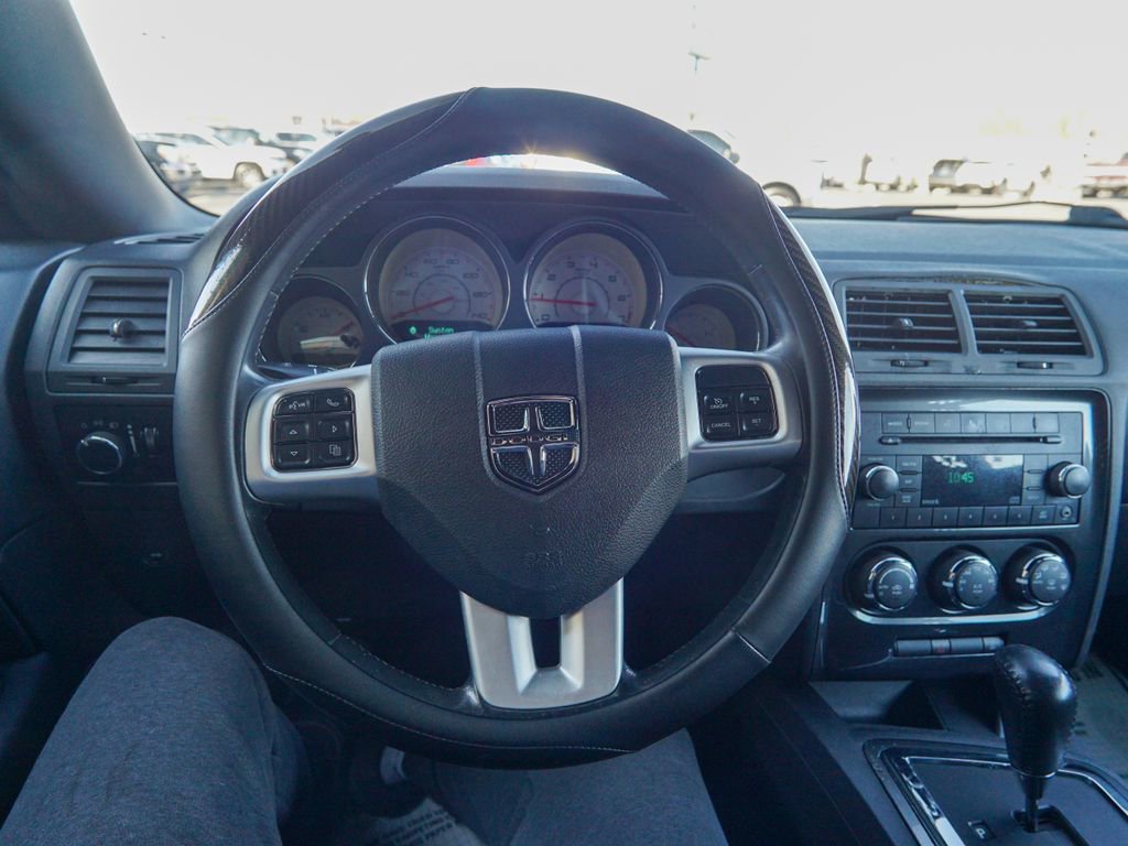 Used 2013 Dodge Challenger SXT image 16