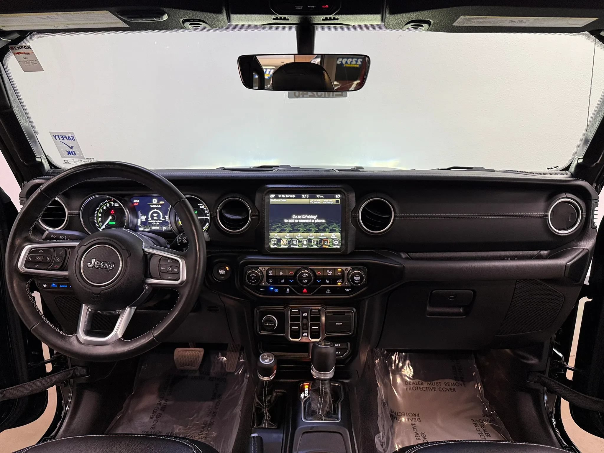 Used 2022 Jeep Wrangler Unlimited Sahara w/ Cold Weather Group AWD/4WD image 11