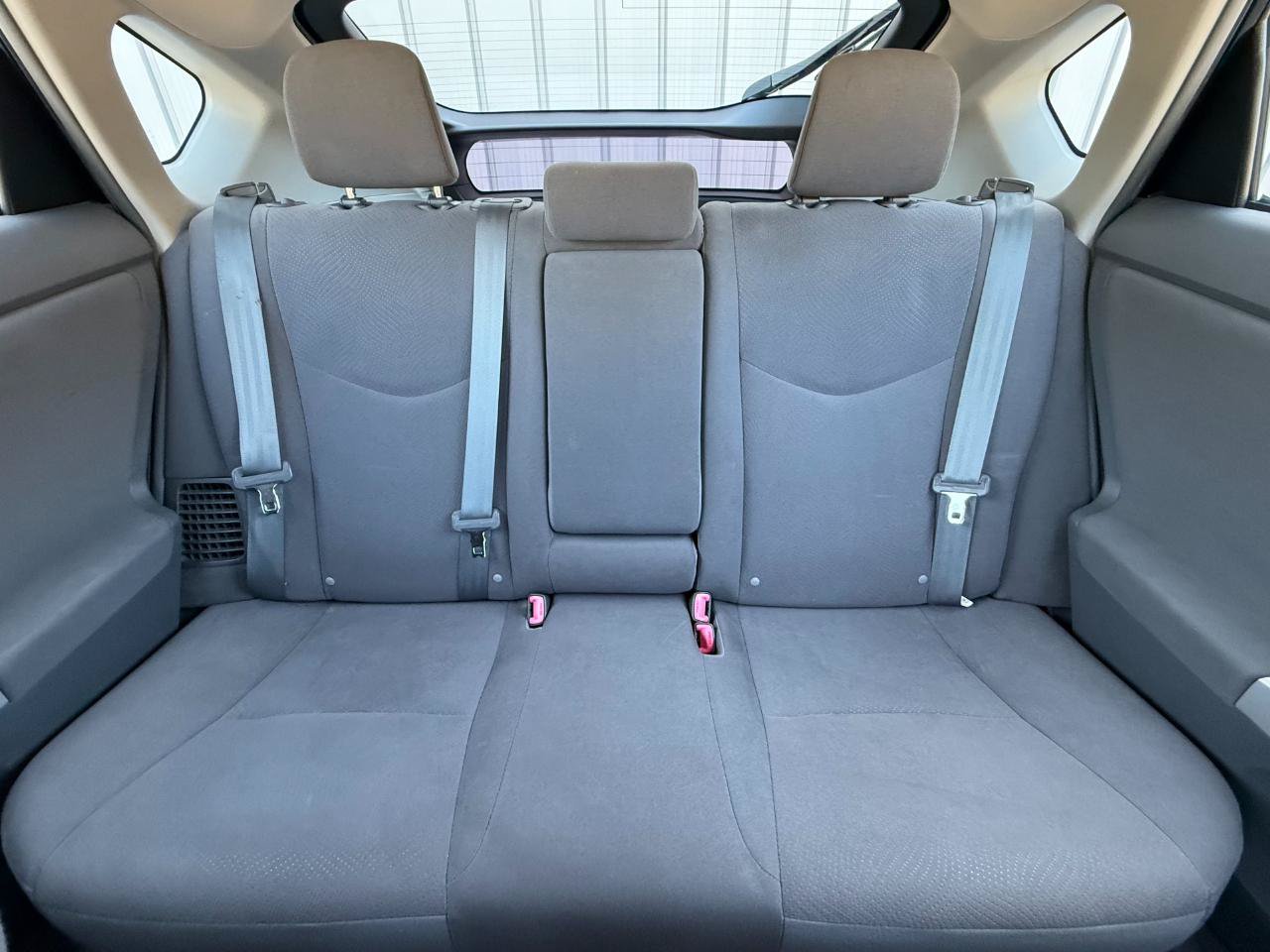 Used 2010 Toyota Prius III Hatchback 4D FWD image 16
