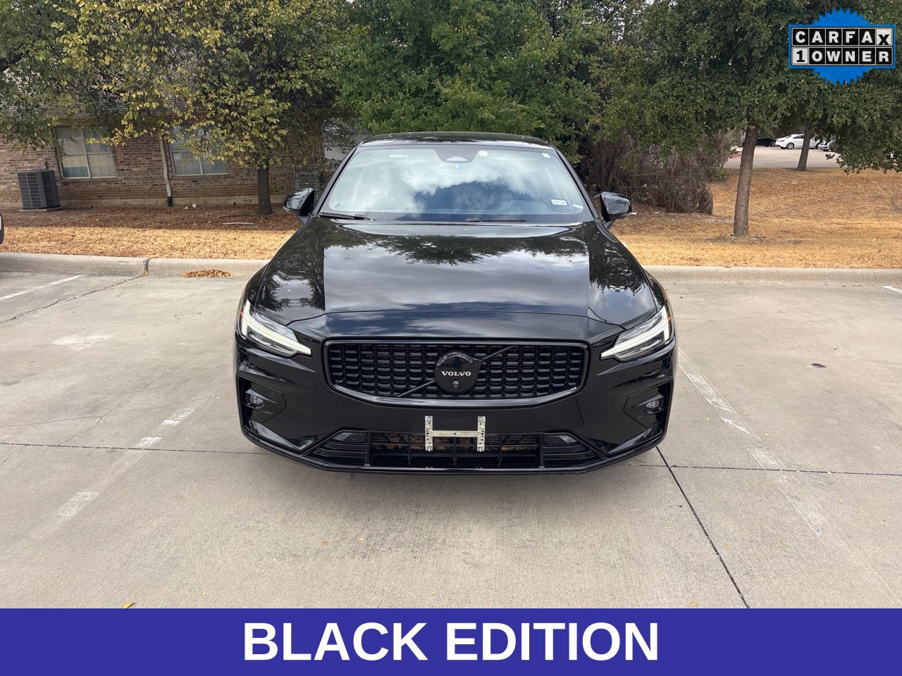 Certified 2024 Volvo S60 B5 Plus w/ Climate Package FWD image 3