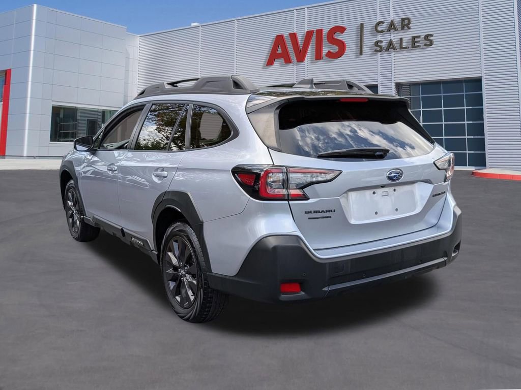 Used 2025 Subaru Outback Onyx Edition image 10