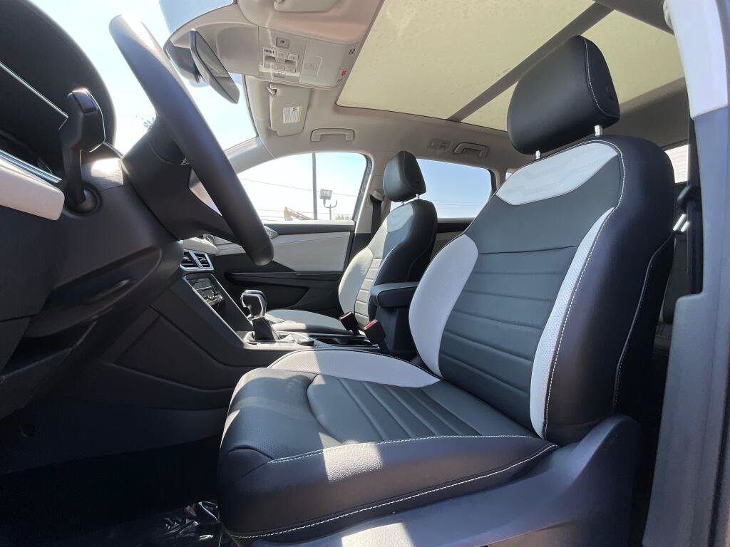 New 2026 Volkswagen Taos SEL AWD/4WD image 11