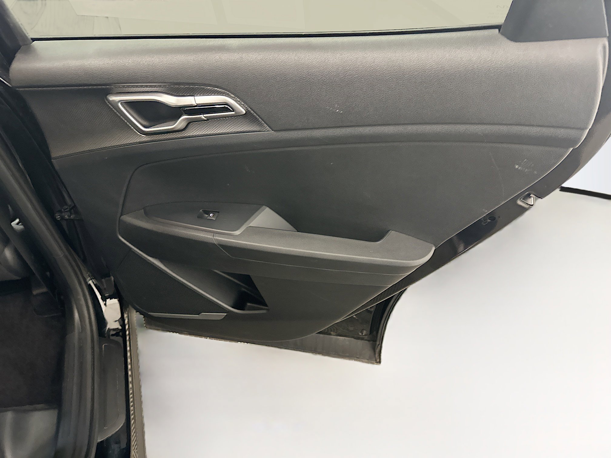 Used 2025 Kia Sportage LX AWD/4WD image 30