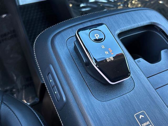 Certified 2025 Nissan Ariya FWD image 22