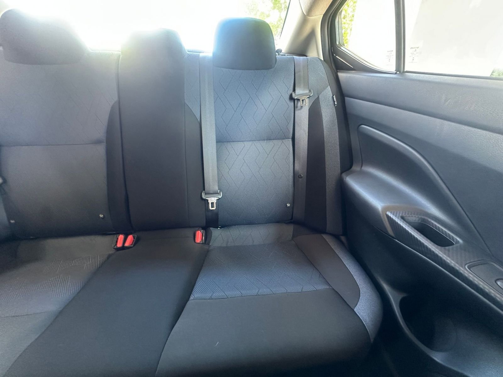 Used 2025 Nissan Versa SV image 35