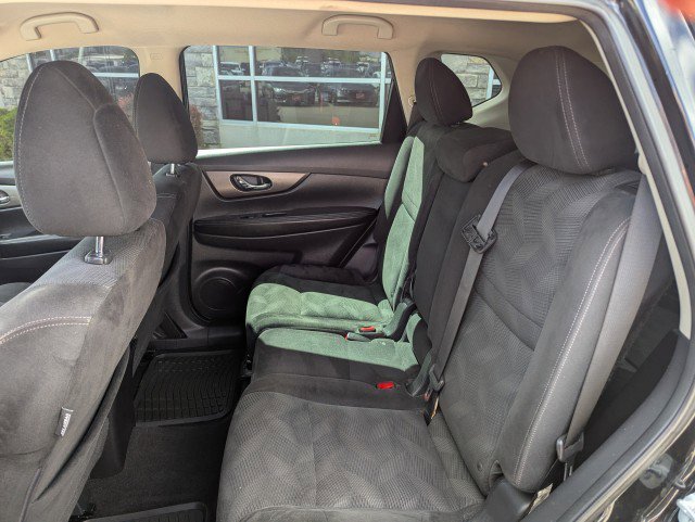 Used 2014 Nissan Rogue S image 21