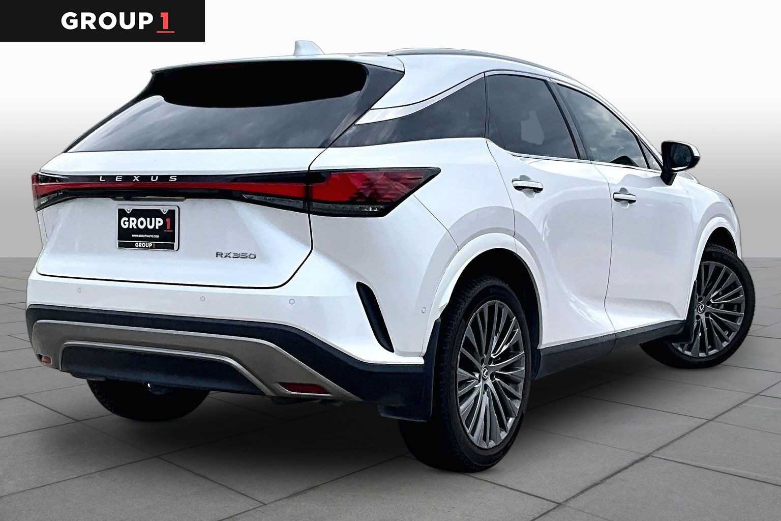 Used 2024 Lexus RX 350 FWD w/ Convenience Package image 11