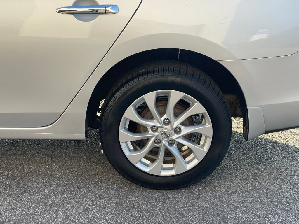 Used 2018 Nissan Sentra SV FWD image 33