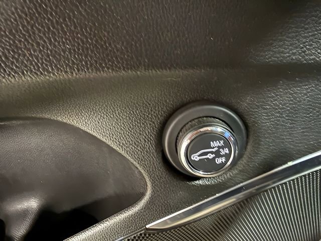 Used 2023 Buick Enclave Avenir w/ Trailering Package, 5000 lbs. image 9