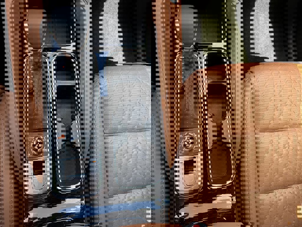 Certified 2025 Kia Telluride SX Prestige X-Line AWD/4WD image 26