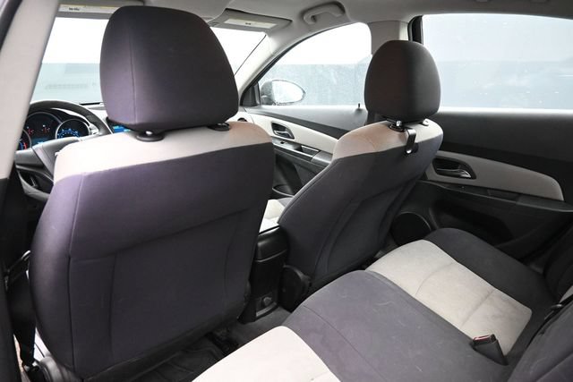 Used 2012 Chevrolet Cruze LS FWD image 25
