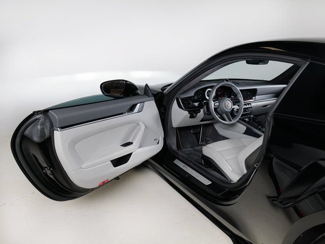 Certified 2025 Porsche 911 Turbo S AWD/4WD image 26