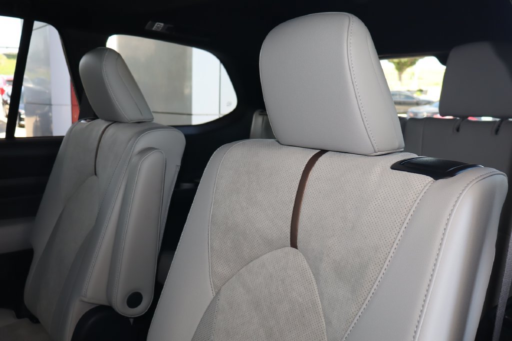 New 2026 Toyota Grand Highlander AWD Hybrid image 41