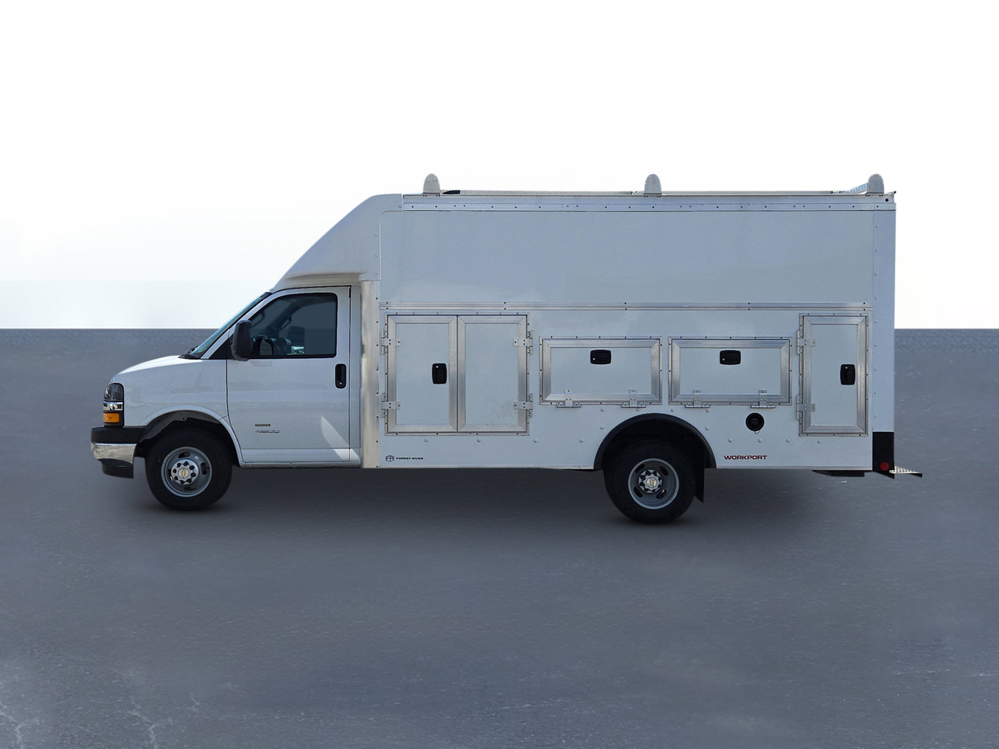 New 2026 Chevrolet Express 4500 w/ Power Convenience Package image 8
