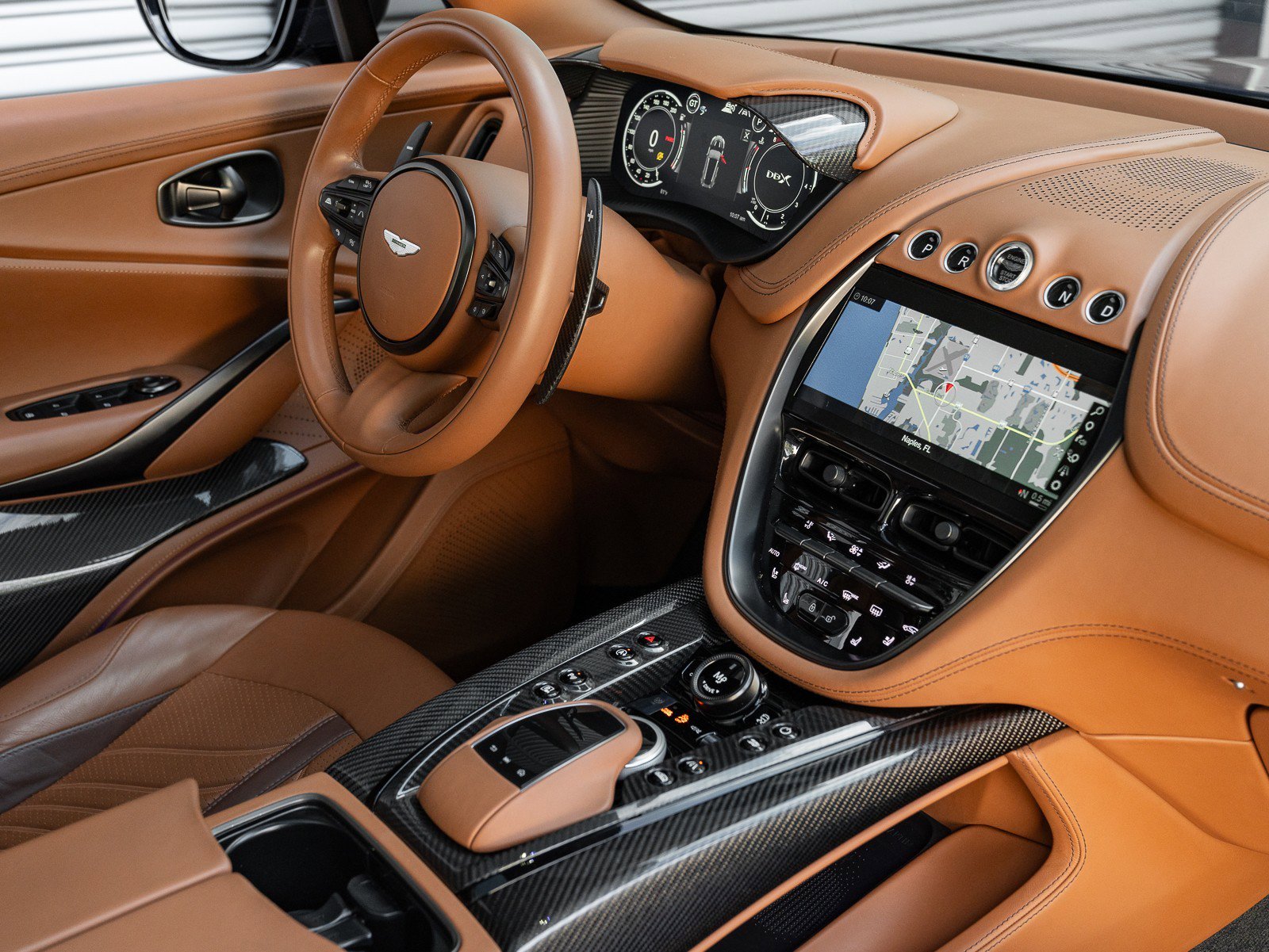 Used 2023 Aston Martin DBX 707 image 8