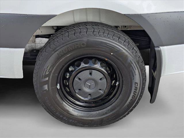 New 2025 Mercedes-Benz Sprinter 2500 image 10