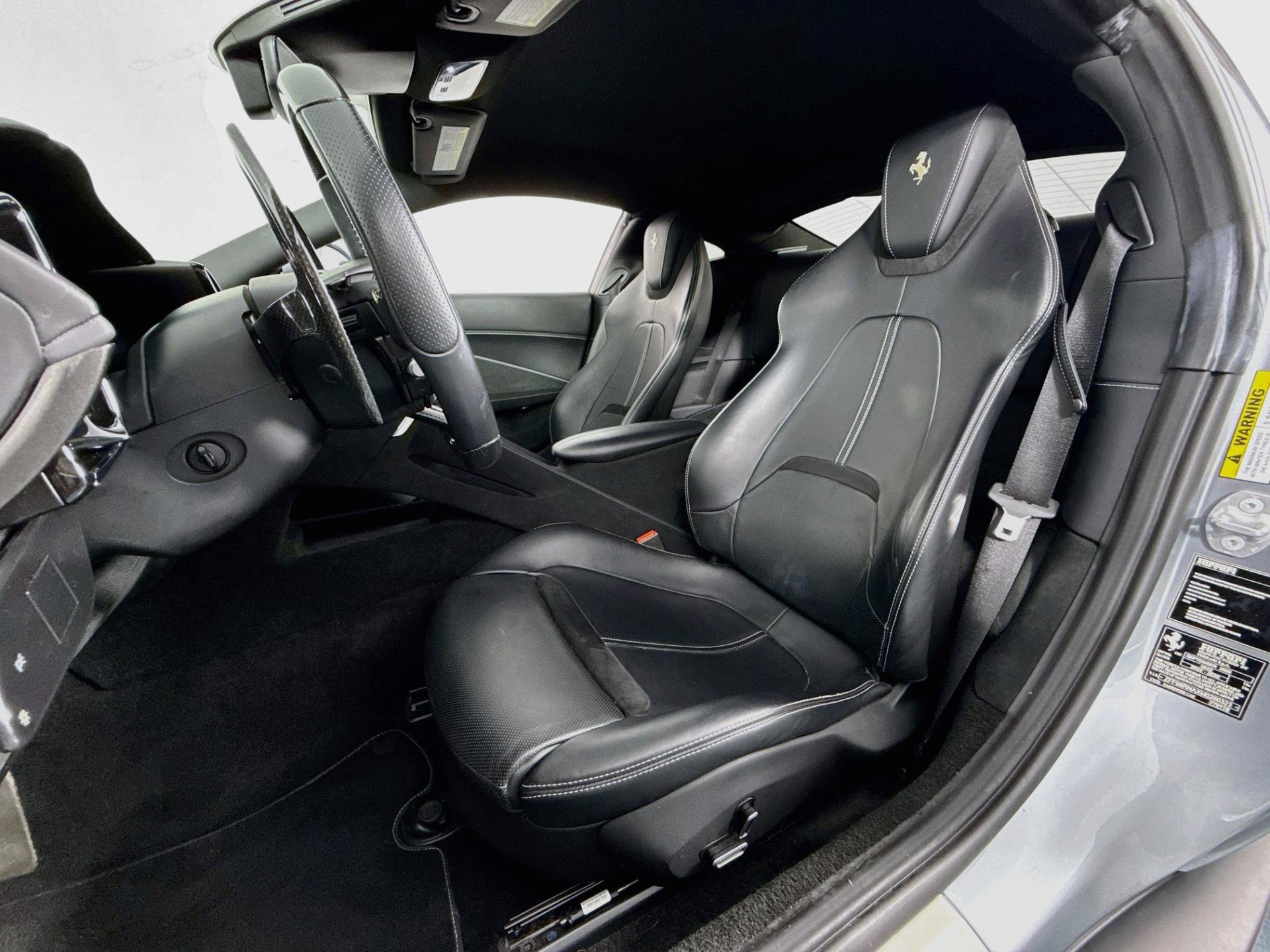 Used 2021 Ferrari Roma RWD image 11