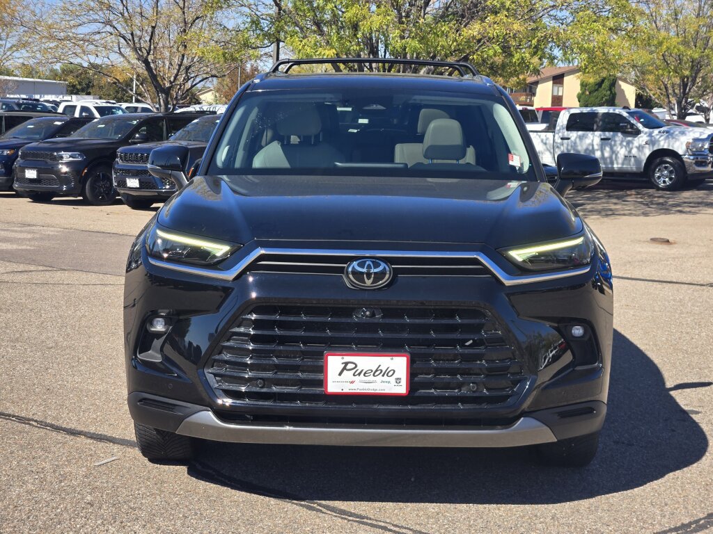Used 2024 Toyota Grand Highlander AWD image 6