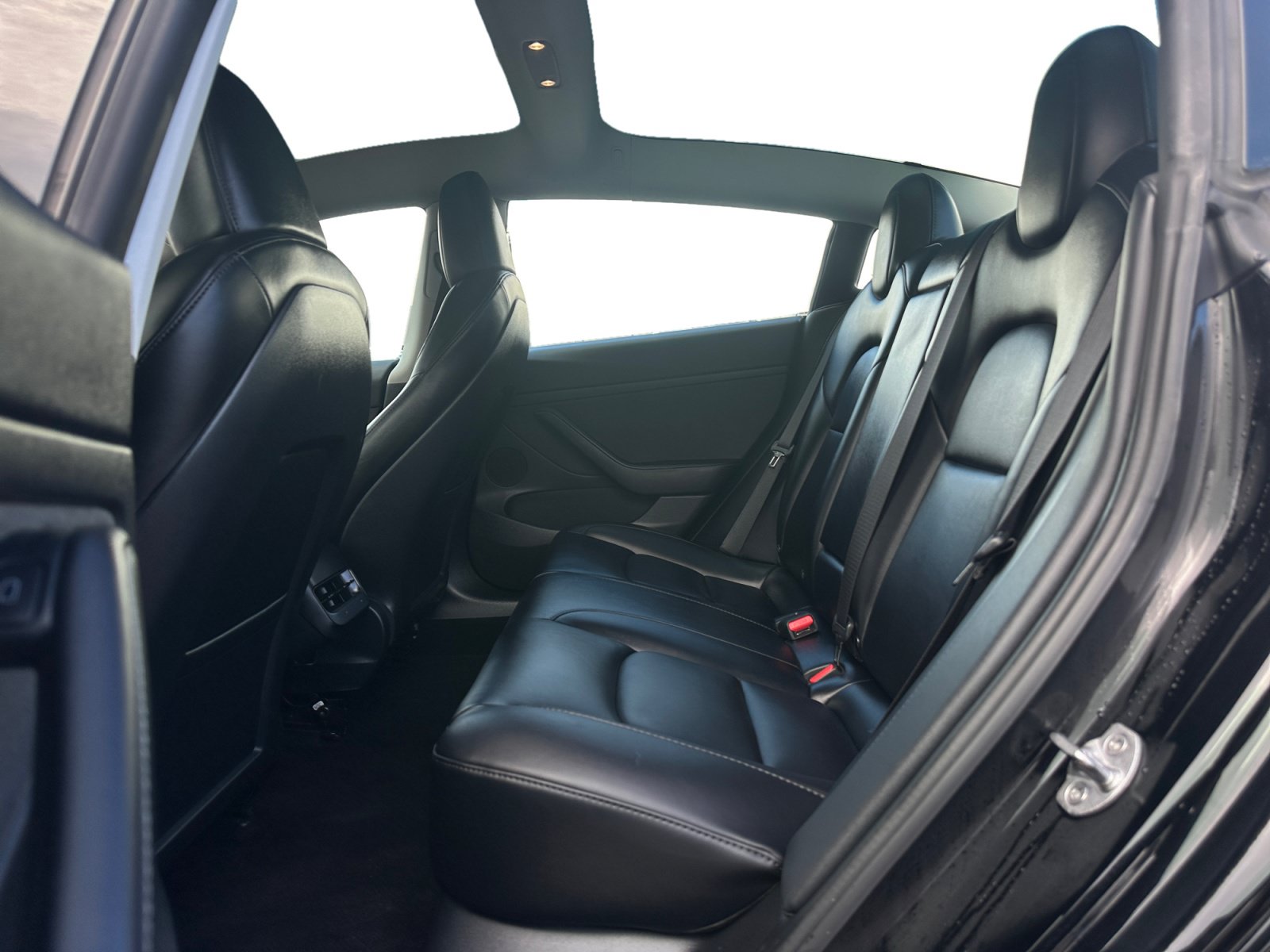 Used 2023 Tesla Model 3 Standard Range RWD image 13