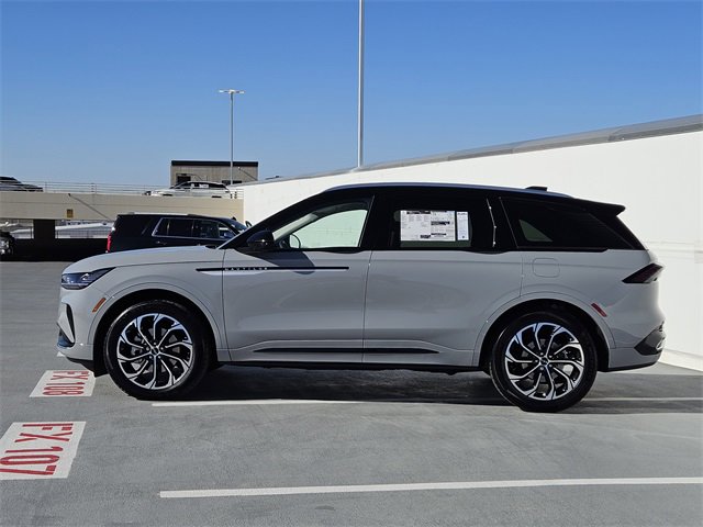 New 2026 Lincoln Nautilus Reserve image 4