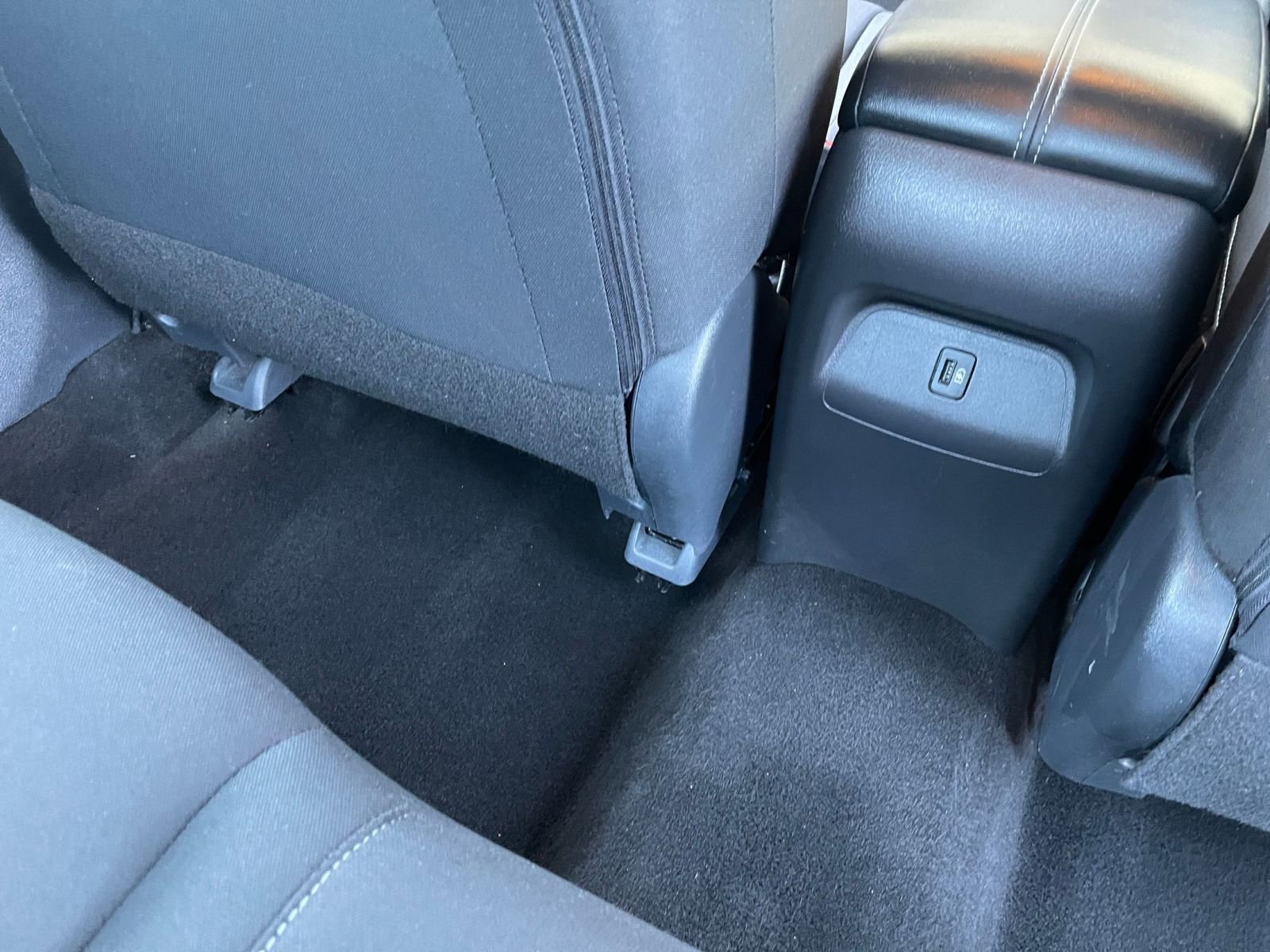 Used 2025 Nissan Sentra SV image 23