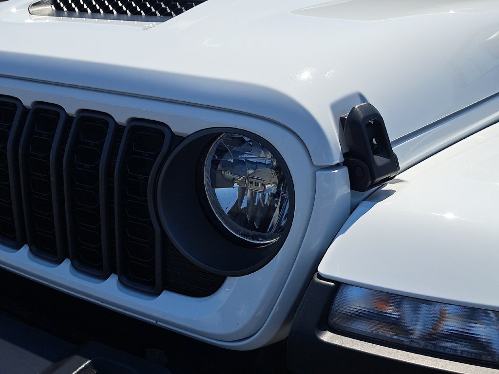 New 2026 Jeep Gladiator Sport AWD/4WD image 28
