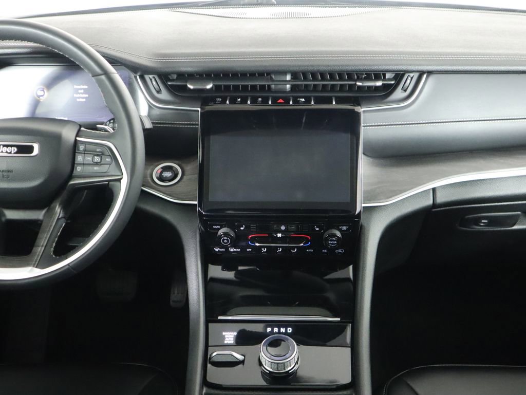 Used 2024 Jeep Grand Cherokee L Limited image 14