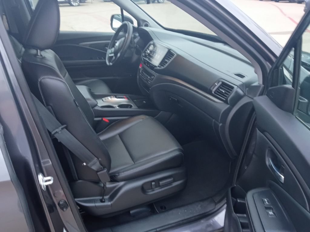 Used 2025 Honda Ridgeline RTL image 9