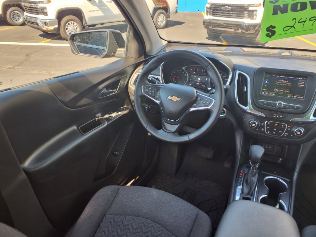Used 2024 Chevrolet Equinox LT w/ LPO, Floor Liner Package image 15