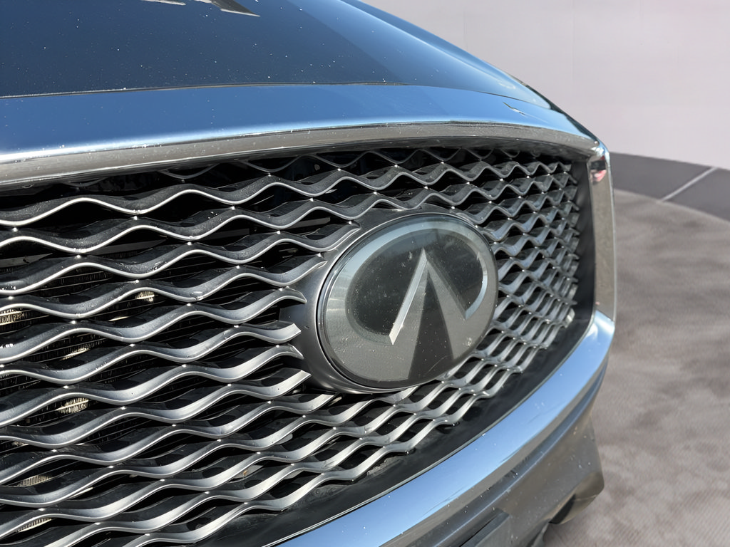 Used 2023 INFINITI QX50 Luxe FWD image 11