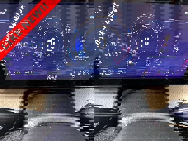 Used 2025 Chevrolet Equinox ACTIV w/ Safety and Technology Package image 12