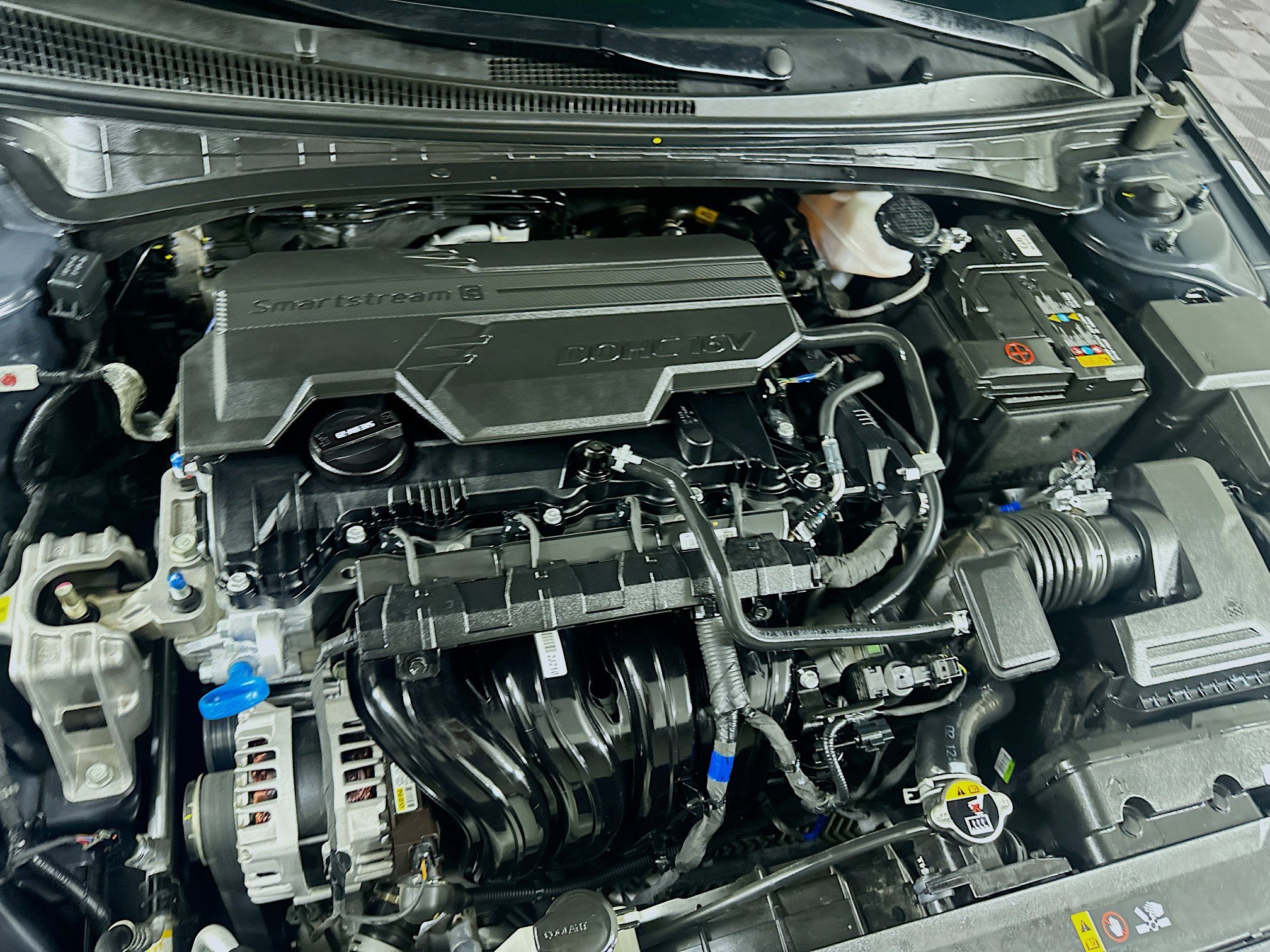 Used 2025 Hyundai Elantra SEL FWD image 33