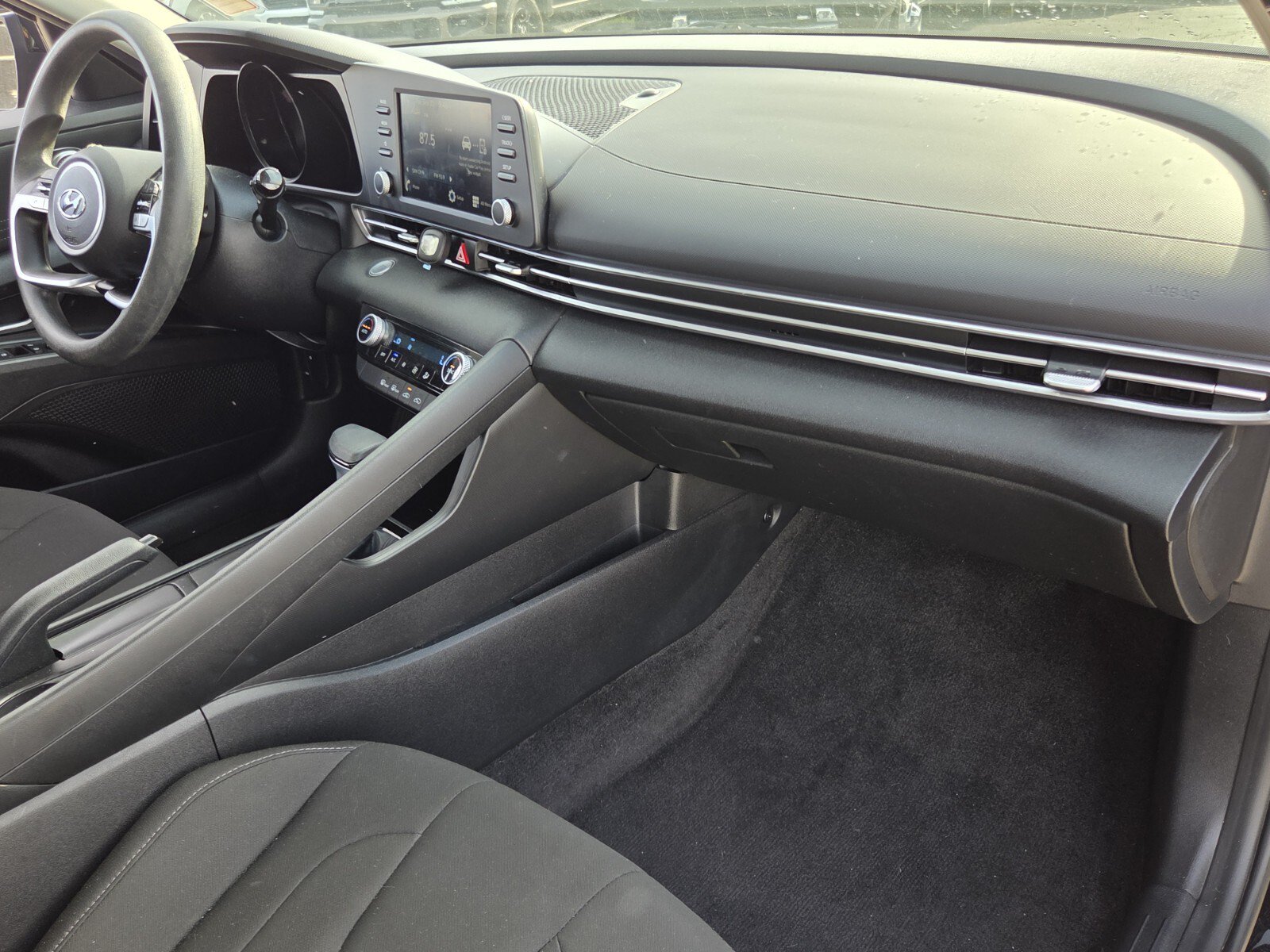 Used 2021 Hyundai Elantra SEL FWD image 16
