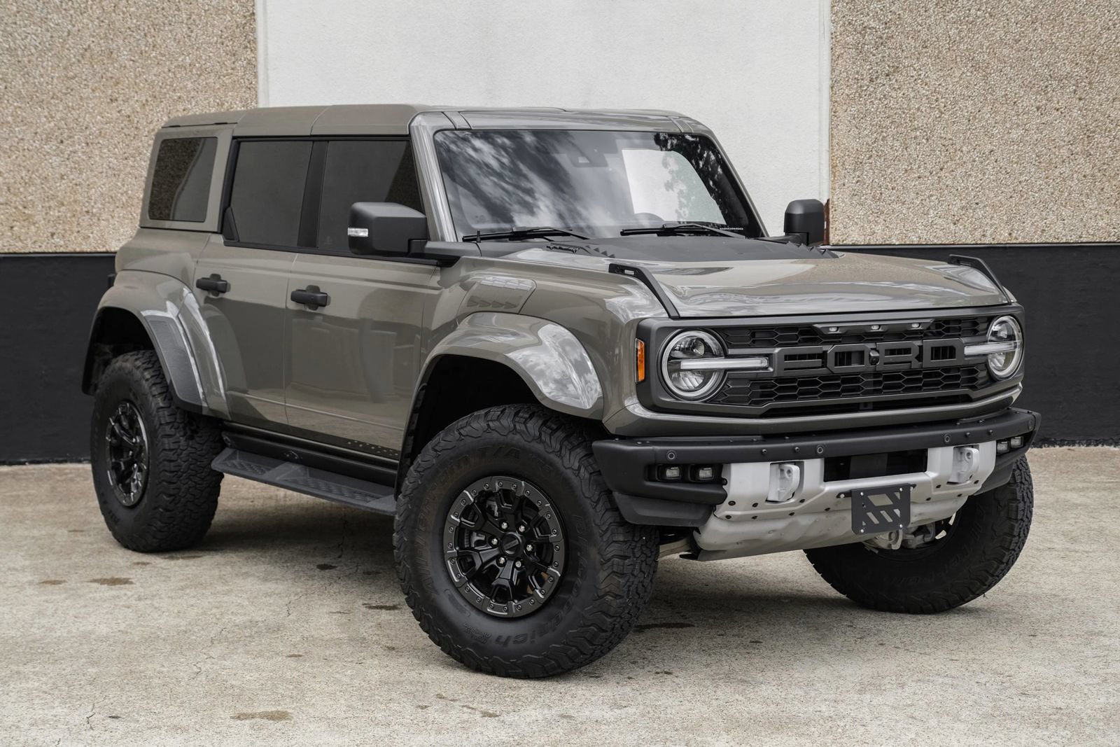 Used 2025 Ford Bronco Raptor w/ Interior Carbon Fiber Pack AWD/4WD image 5