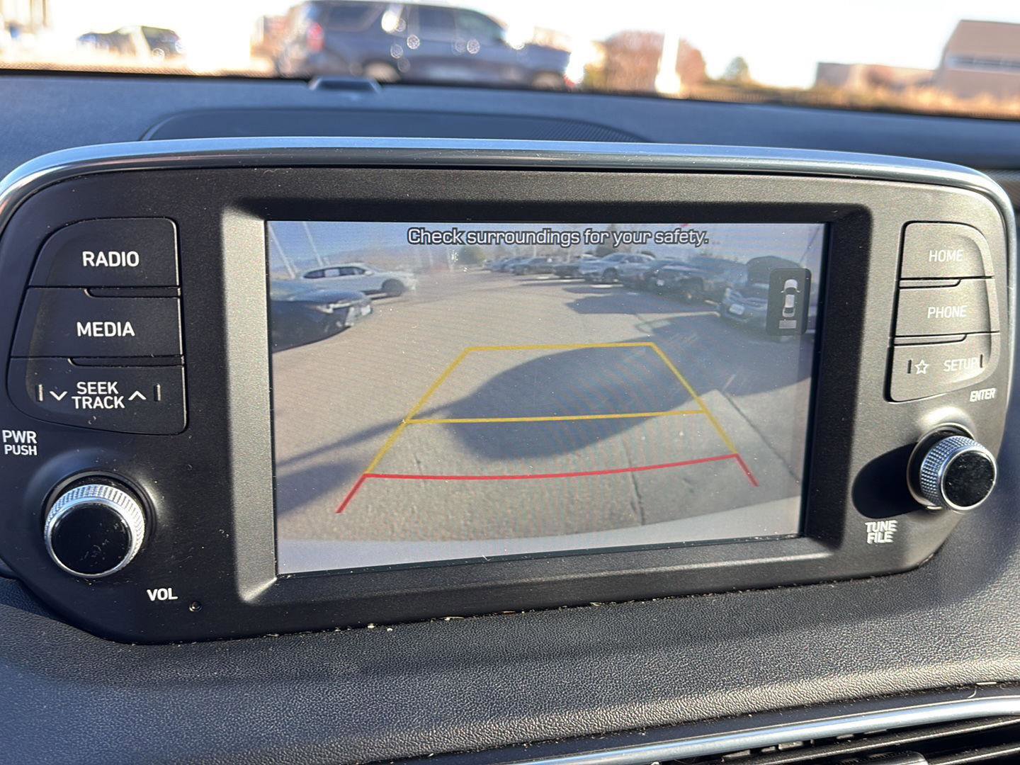 Used 2019 Hyundai Santa Fe SE image 10