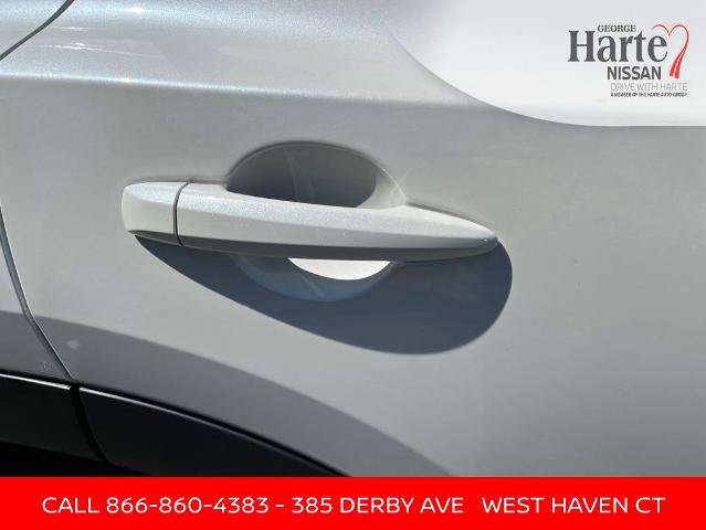 Certified 2023 Nissan Rogue SV w/ SV Premium B Package AWD/4WD image 10
