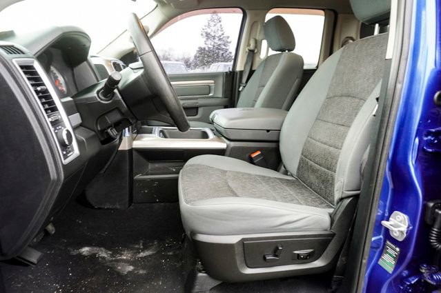 Used 2017 RAM 1500 Classic SLT image 11